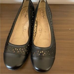 NWOT Hush Puppies Loafers